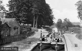 Watford, Cassiobury Park and Iron Bridge Lock 1921