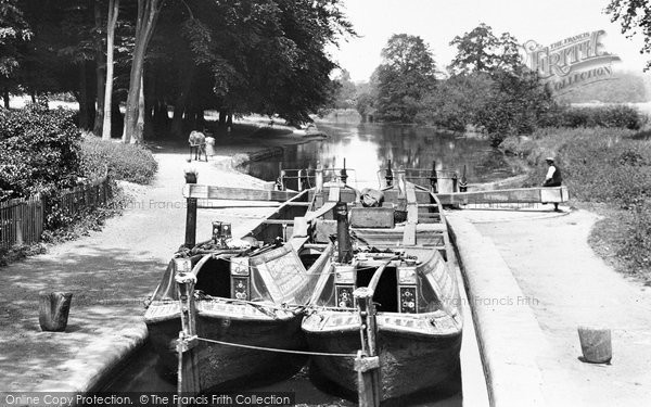 Photo of Watford, Cassiobury Park And Iron Bridge Lock 1921