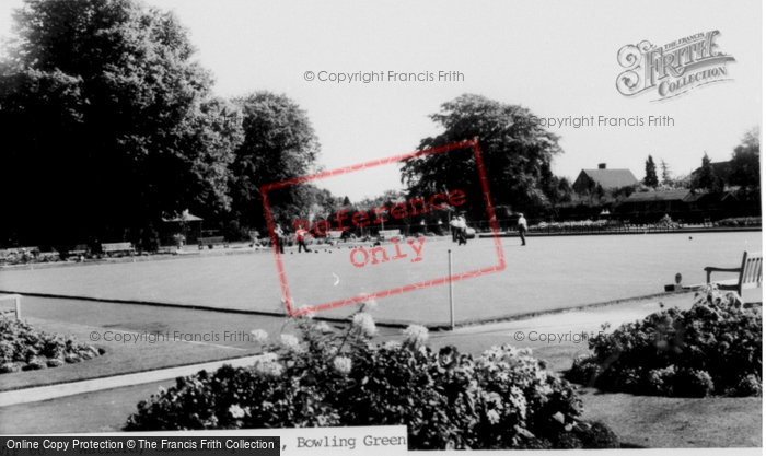 Photo of Watford, Cassiobury Park, The Bowling Green c.1960
