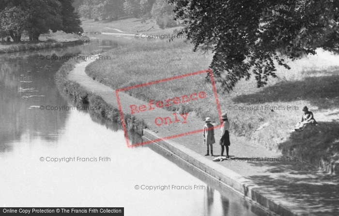 Photo of Watford, Cassiobury Park, The Canal 1921