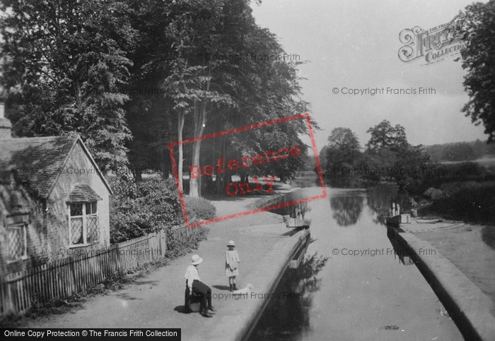 Photo of Watford, Cassiobury Park, The Canal Lock 1921