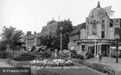 High Street Gardens 1953, Watford