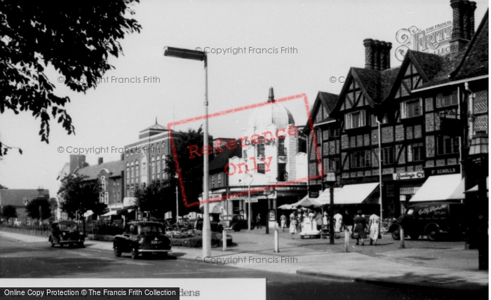 Photo of Watford, High Street Gardens 1953