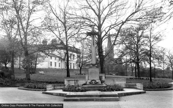 Photo of Wath-upon-Dearne, the Memorial and Town Hall c1950