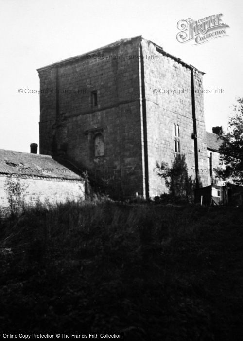 Photo of Wattlesborough Heath, Wattlesborough Castle 1949