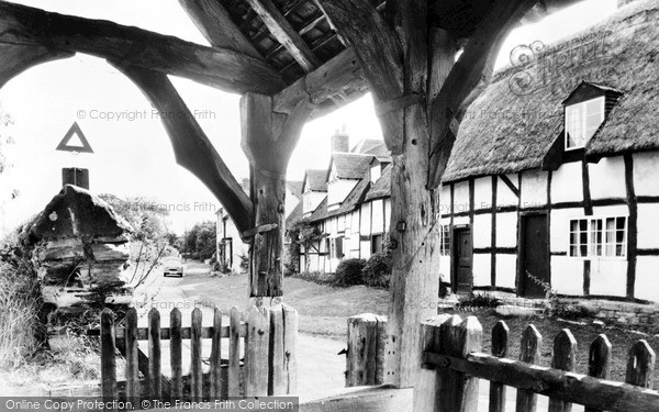 Photo of Welford On Avon, Church Street From The Lychgate c.1960