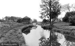 The Canal c.1965, Welford