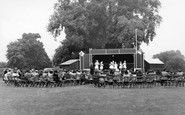 Welling, Concert Party in Danson Park c1958