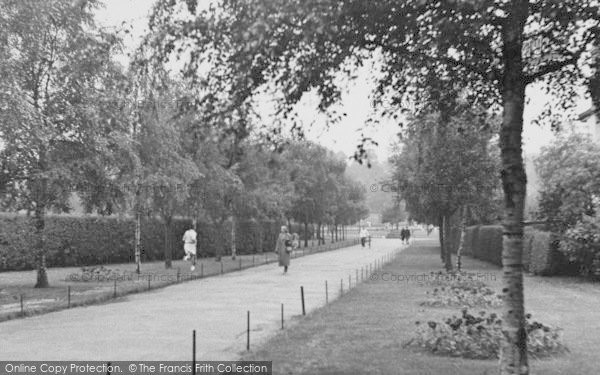 Photo of Welling, Danson Park c.1955