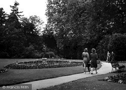 Swanspool Gardens c.1950, Wellingborough