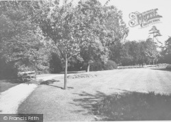 Swanspool Gardens c.1965, Wellingborough