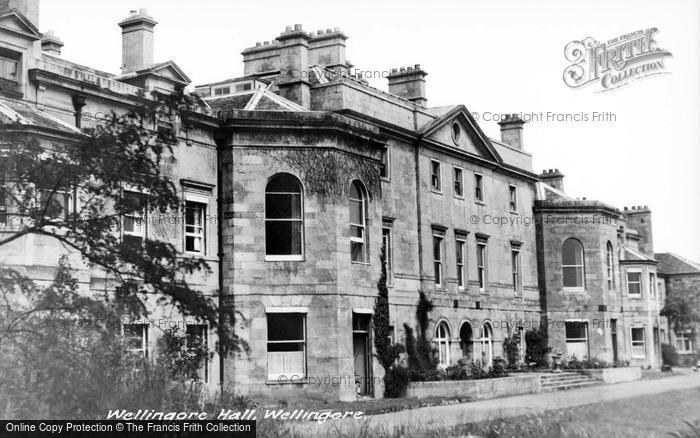 Photo of Wellingore, Wellington Hall c.1960