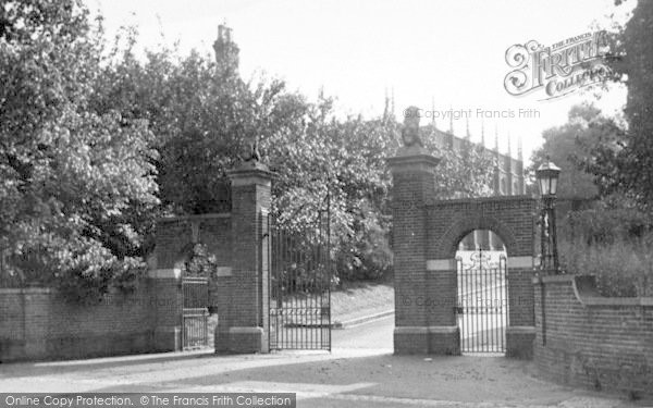 Photo of Wellington, Chapel From School Gates c.1950