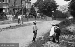 Children Outside Blackdown School 1907, Wellington