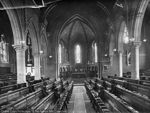 Photo of Wellington College, Chapel 1923