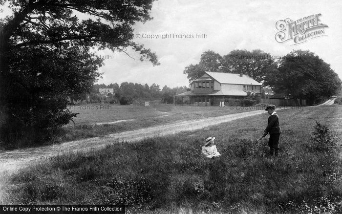Photo of Wellington College, Golf Club House 1907