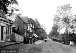 Station Road 1908, Wellington College