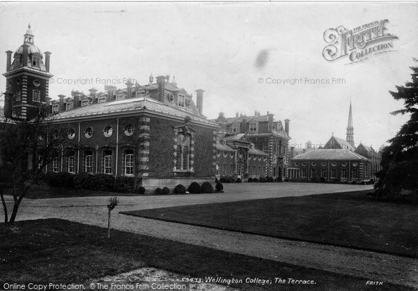 Photo of Wellington College, Terrace 1908