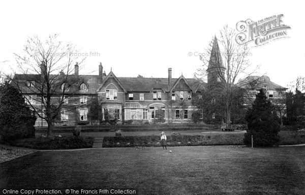 Photo of Wellington College, Wellesley House 1908