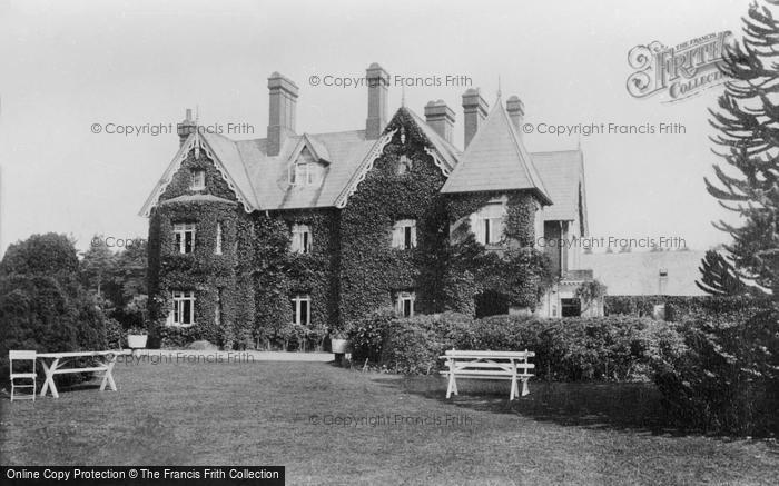 Photo of Wellington College, Wellington Hotel 1907