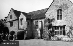 Cothay Manor 1950, Wellington