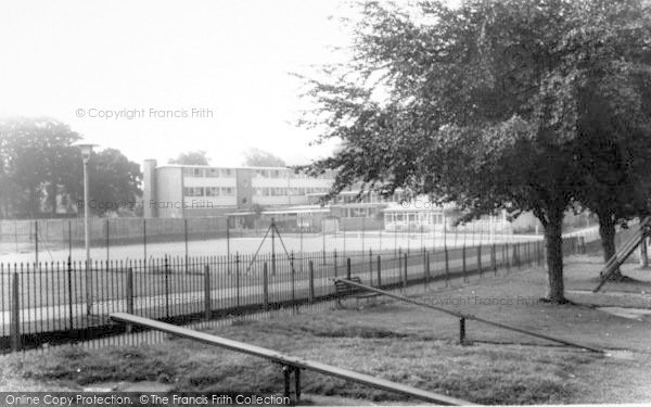 Photo of Wellington, Court Fields Secondary School c.1965