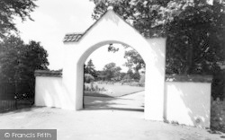 Entrance To Gardens 1963, Wellington