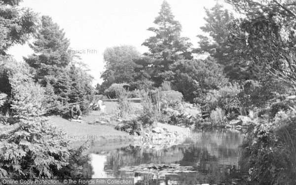 Photo of Wellington, Park, The Lake c.1950
