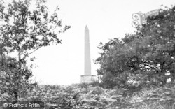 The Monument c.1950, Wellington
