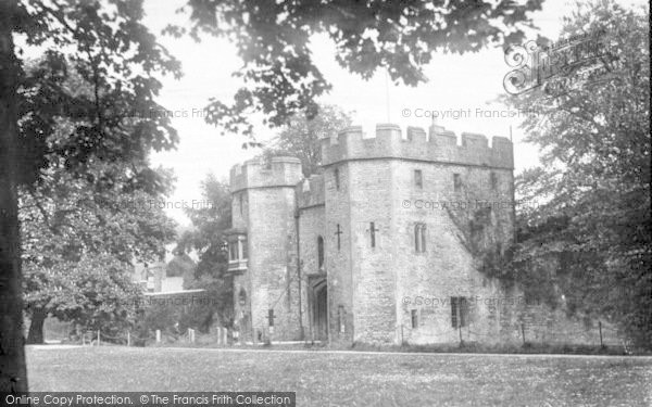 Photo of Wells, Bishop's Palace c.1920