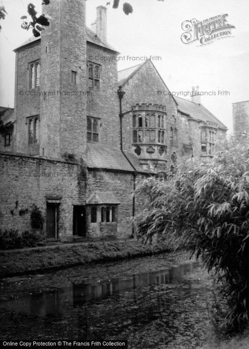 Photo of Wells, Bishop's Palace c.1950