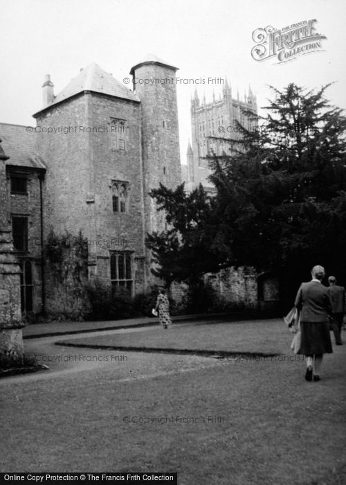 Photo of Wells, Bishop's Palace c.1950
