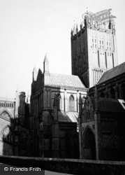 Cathedral 1951, Wells