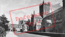 Cathedral, Chapter House And Chain Bridge c.1920, Wells