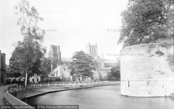 Photo of Wells, Cathedral From South c.1939