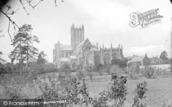Cathedral From South East c.1920, Wells