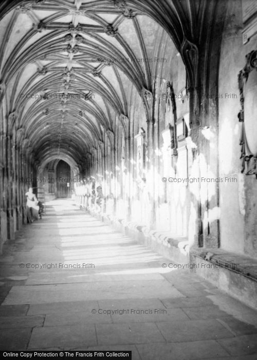 Photo of Wells, Cathedral Interior 1951