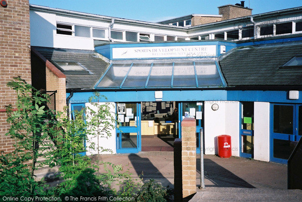 Photo of Wells, Kennion Road, Blue School 2004