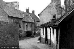 Wells-Next-The-Sea, Red Lion Yard 1950, Wells-Next-The-Sea