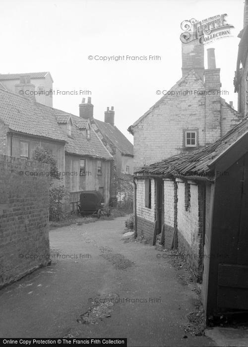 Photo of Wells Next The Sea, Red Lion Yard 1950