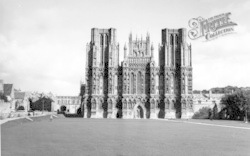 The Cathedral 1963, Wells