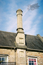 Vicar's Close Chimney 2004, Wells