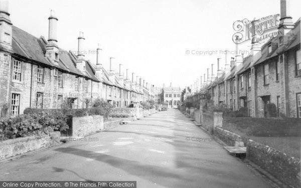 Photo of Wells, Vicars Close 1963