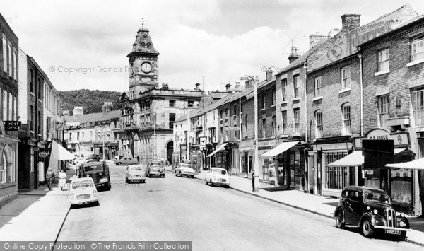 Photo of Welshpool, Broad Street c.1960