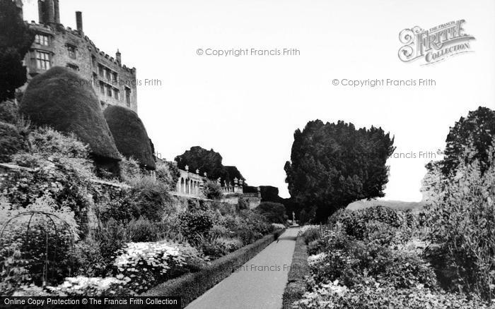 Photo of Welshpool, Powis Castle, The Orangery Terrace c.1960