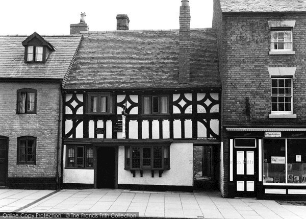 Photo of Welshpool, The Mermaid Inn c.1955