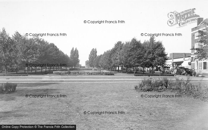 Photo of Welwyn Garden City, Howardsgate c.1955