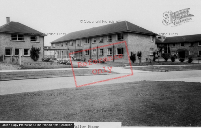 Photo of Welwyn Garden City, Hyde Valley House c.1965