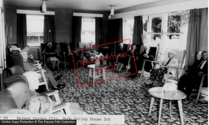 Photo of Welwyn Garden City, Hyde Valley House, Interior c.1965