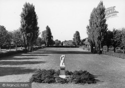 Statue Of Dawn, Parkway c.1960, Welwyn Garden City